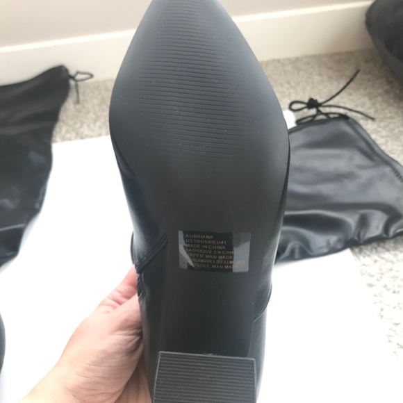 Black Heeled Boots - Picture 6 of 7